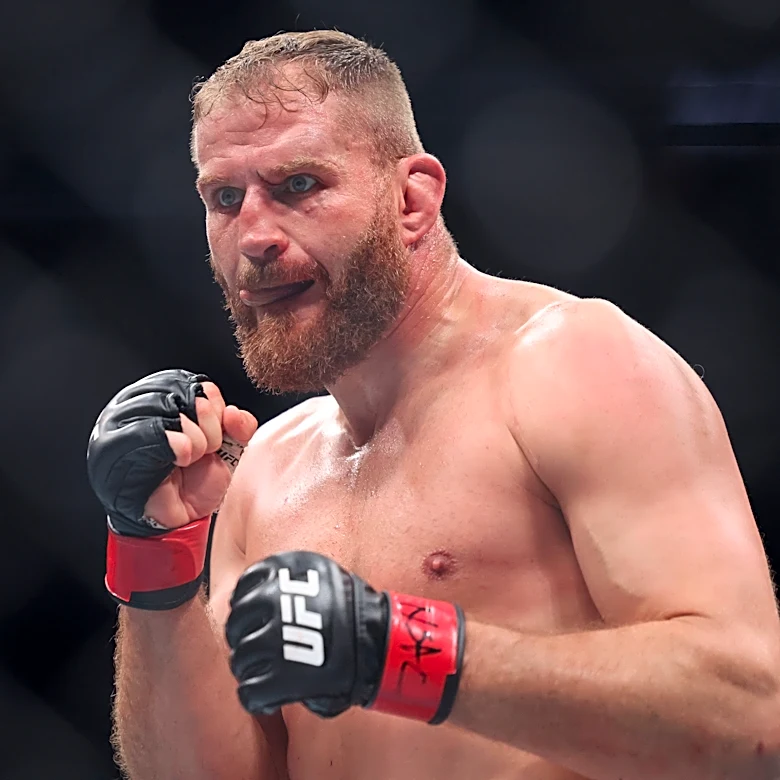 Rising prospect steps in against former champion in new UFC Belgrade co-main event