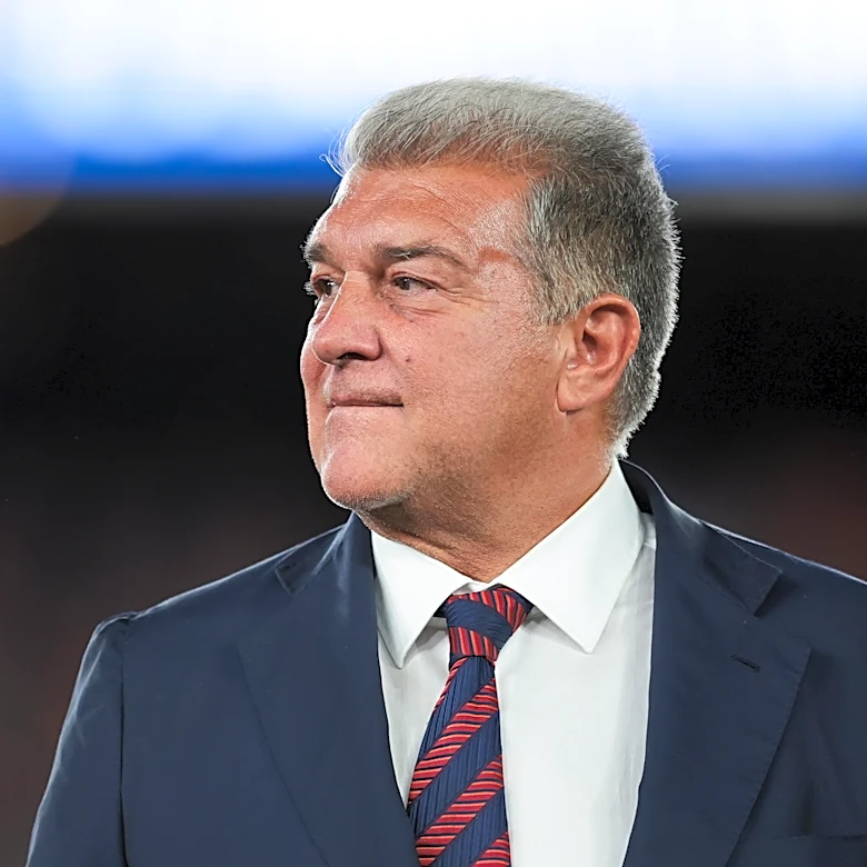 Joan Laporta accused of ‘acting for the media and the fans’ in bid to sign Julian Alvarez for Barcelona
