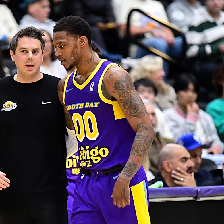 Lakers promote Zach Guthrie to assistant coach, head of player development