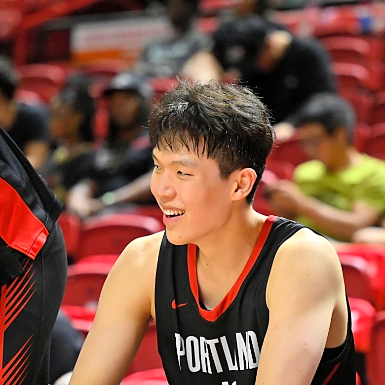 Trail Blazers Fans No Longer Believe in Yang Hansen