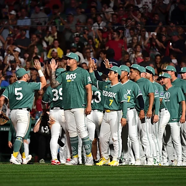 Red Sox wagon keeps rolling as win streak hits 11 with doubleheader victories