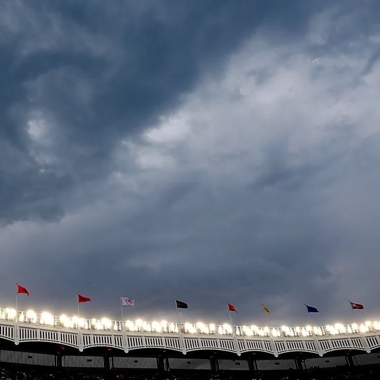 Yankees-Dodgers postponed due to rain, doubleheader set for Sunday