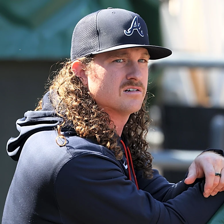 Braves hand ball to Grant Holmes for Rangers rubber match
