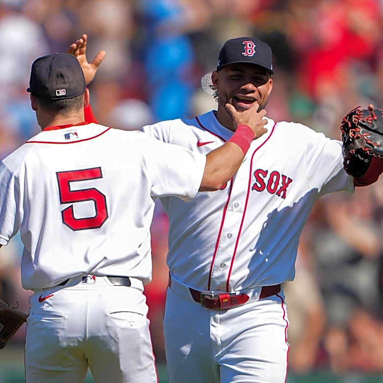 Red Sox Rout First-Place Rays 6-1, Make It 13 in a Row