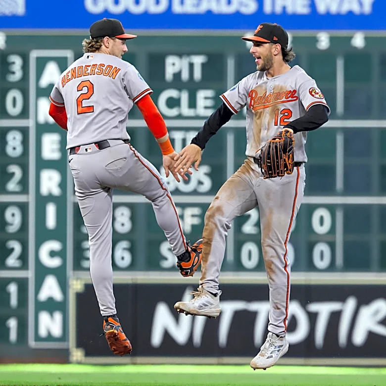 Orioles complete sweep, win seventh straight with 5-2 victory in Houston