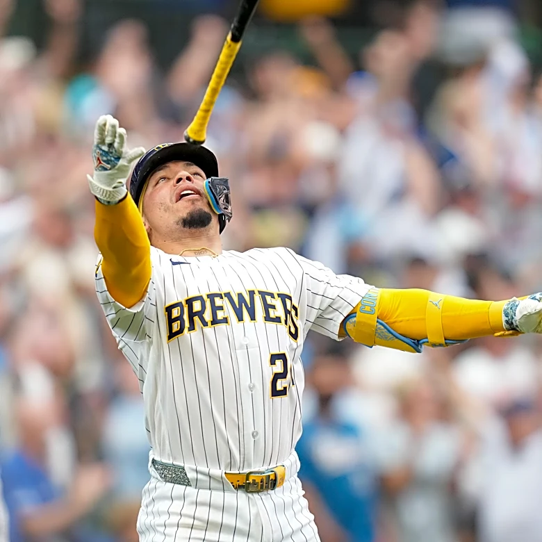 Contreras walks off Marlins as Brewers secure the sweep