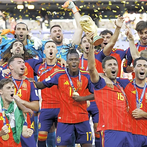 ‘We don’t care’ – Dani Olmo responds after Argentina turn backs on Spain during World Cup trophy lift