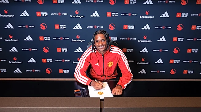 Manchester United sign Thompson from Spurs