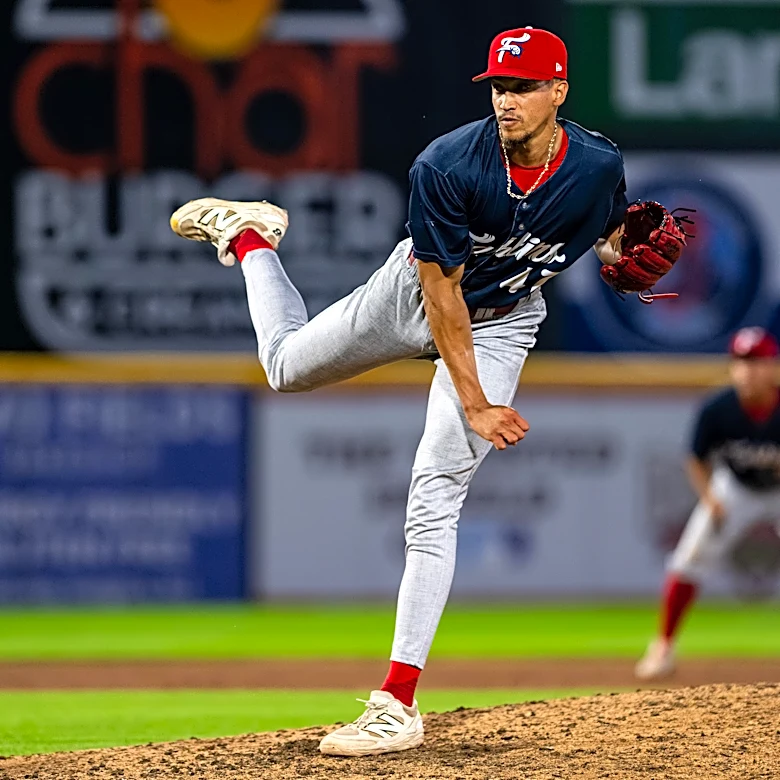 Phillies call up Alex McFarlane