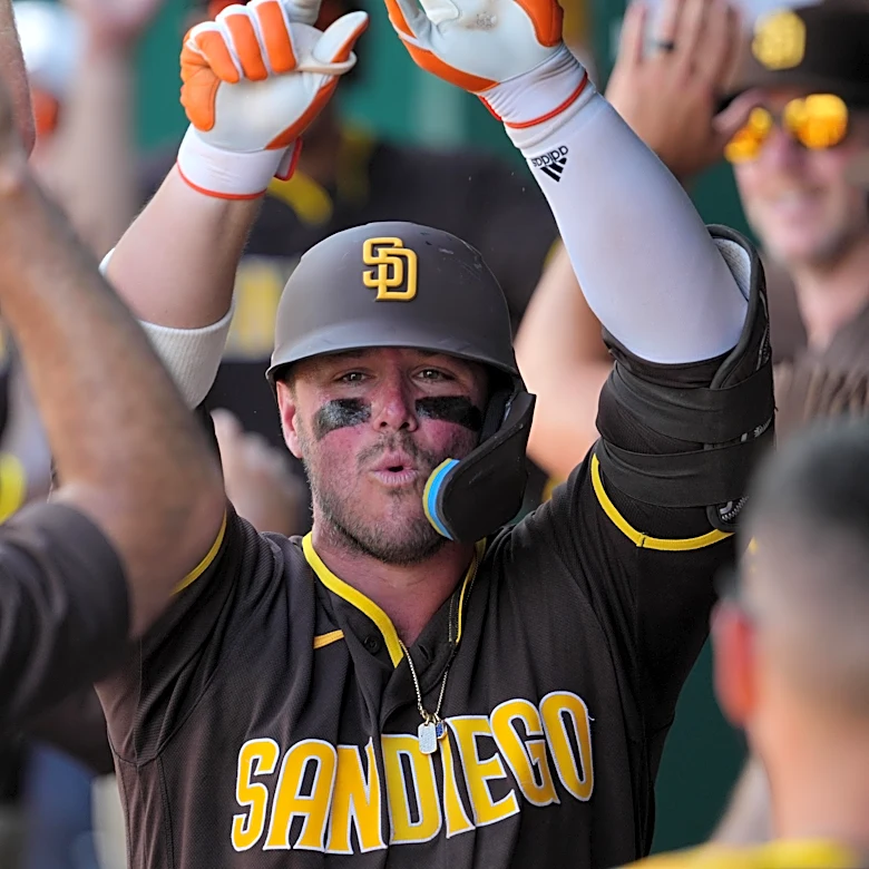 Slugfest adds hopeful end note to San Diego’s series loss
