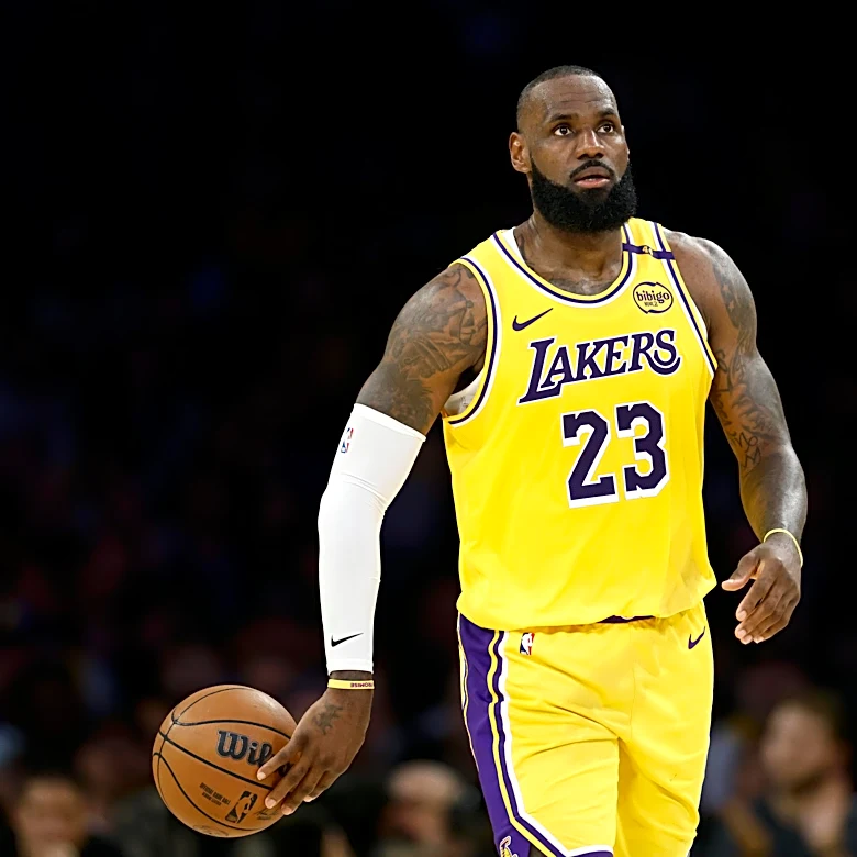 LeBron James still hasn’t made a decision; Cleveland remains in the race