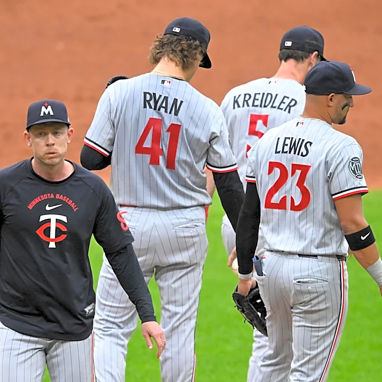 Guardians 13, Twins 4: Ace’s low