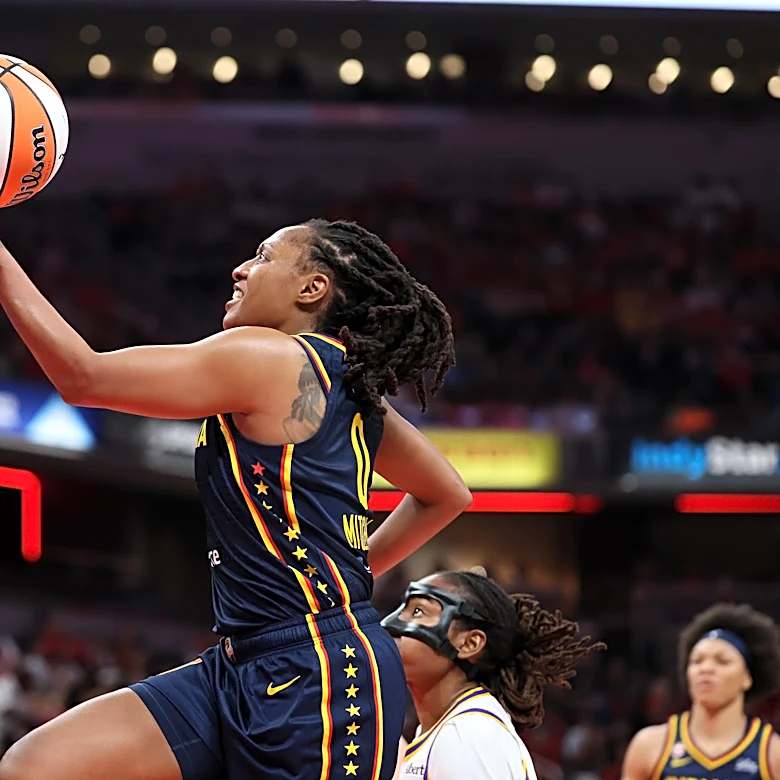 Can one of these WNBA stars become the third-ever member of the 50-40-90 club?