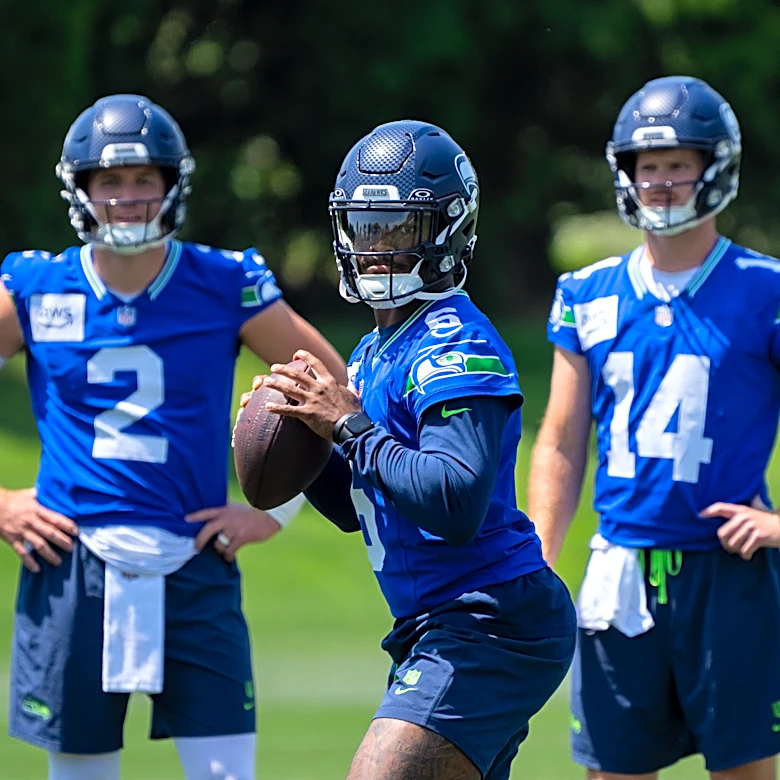 Seahawks News: Seahawks QB2 position looks like it’s up for grabs