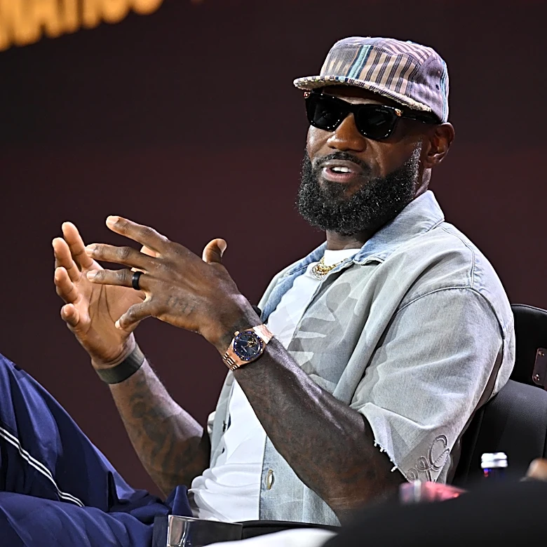 Dub Hub: LeBron James’ free agency decision remains without a timetable, per report