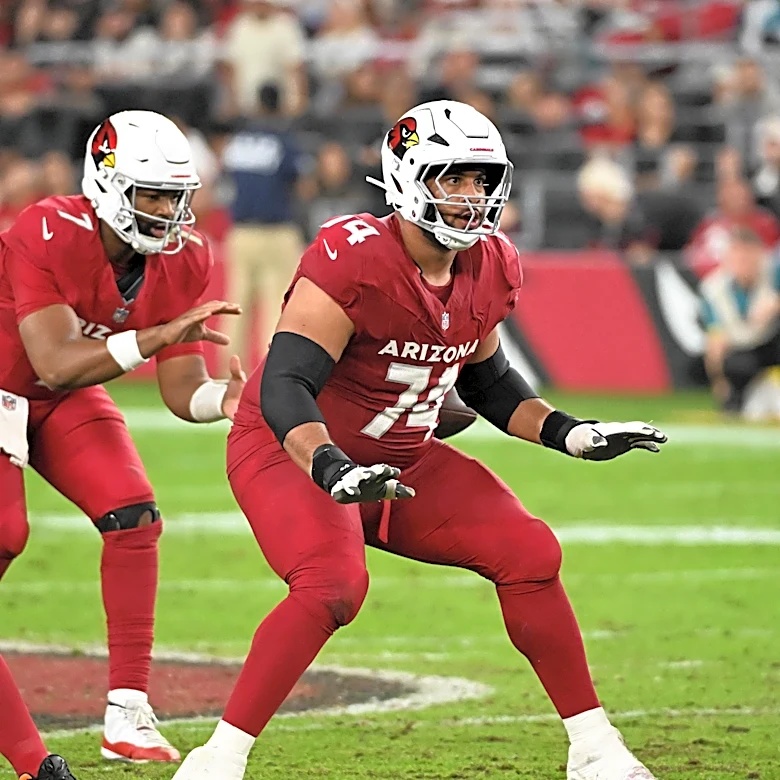 Arizona Cardinals guard Isaiah Adams reportedly charged for gun possession