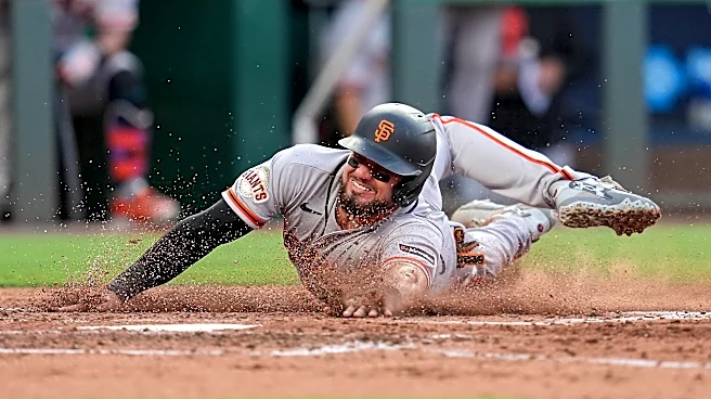 Giants lose to Royals 3-2 after failing to deploy bench