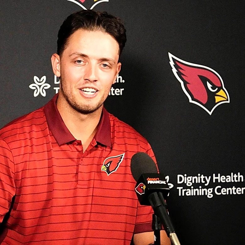 Arizona Cardinals sign Carson Beck to rookie contract