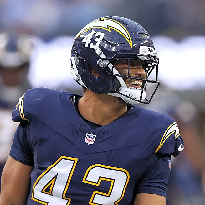 Los Angeles Chargers Roster: Troy Dye, LB, scheme fit, 2026 outlook