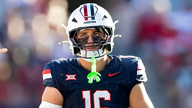 Patriots sign tight end, linebacker ahead of training camp