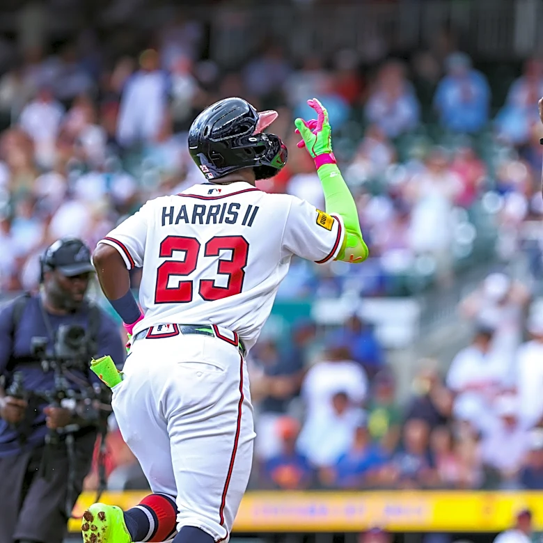 Chris Sale and Braves power past Padres for series win and 60th win of the season