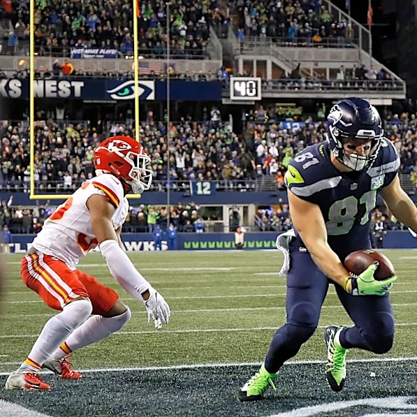 Seahawks try out 3 tight ends, including a former draft pick