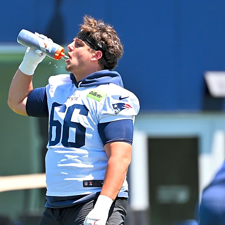 Patriots O-line deep dive: Left tackle