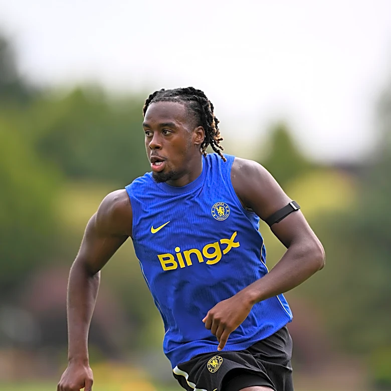 Roma Turn to Jamie Gittens as Search for Winger Continues