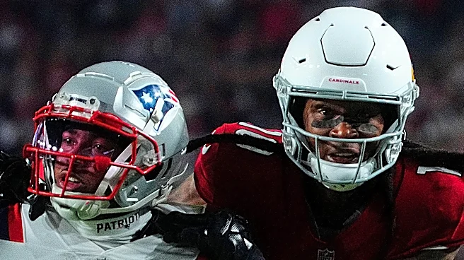 Patriots players react to DeAndre Hopkins working with coaching staff