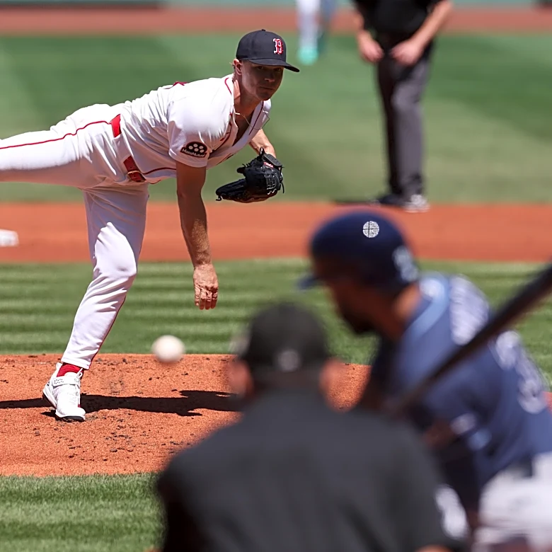 Yankees Mailbag: Biggest threats and playoff rosters