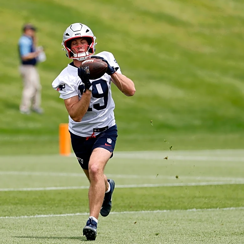 Patriots waive rookie wideout with injury designation on eve of training camp