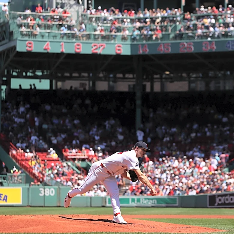 Red Sox Blue Jays lineups as it’s Sonny vs. Cease on a summer afternoon