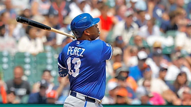 Salvador Perez becomes the all-time Royals home run leader