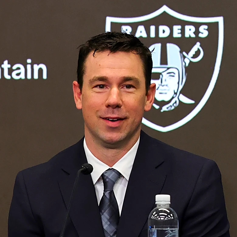 Raider Nation has low confidence that the Raiders will have a winning record