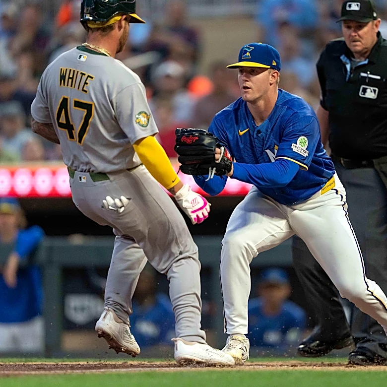 Game 106: Athletics at Twins
