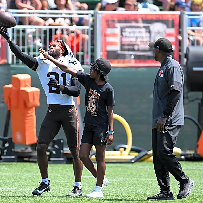 Cleveland Browns news: Training camp battles, expectations, fan preparation