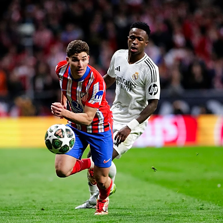 Julian Alvarez latest: Barcelona ‘won’t go crazy’ for Atletico star, Arsenal switch focus to Vini Jr
