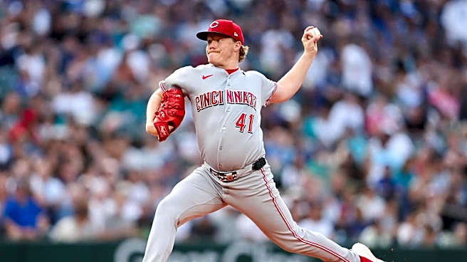 Reds race past Cardinals in extra innings to claim series victory