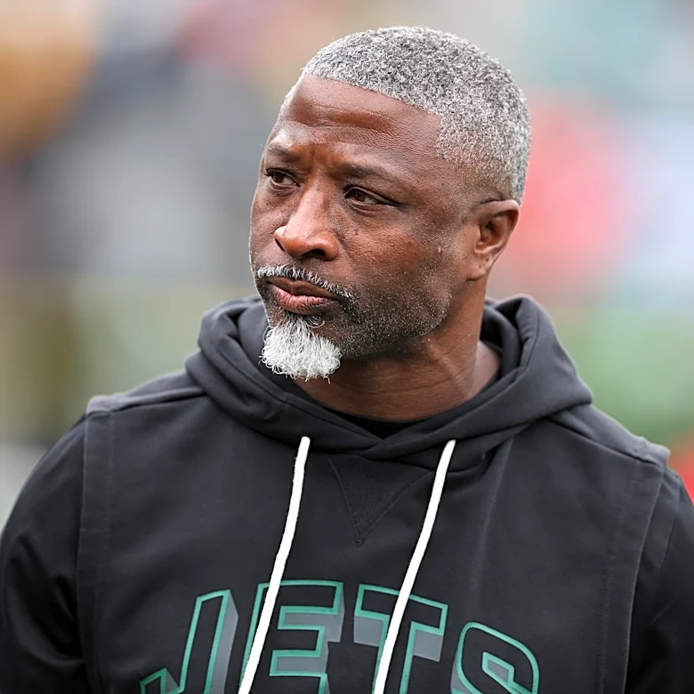 Jets fan confidence in Aaron Glenn is split