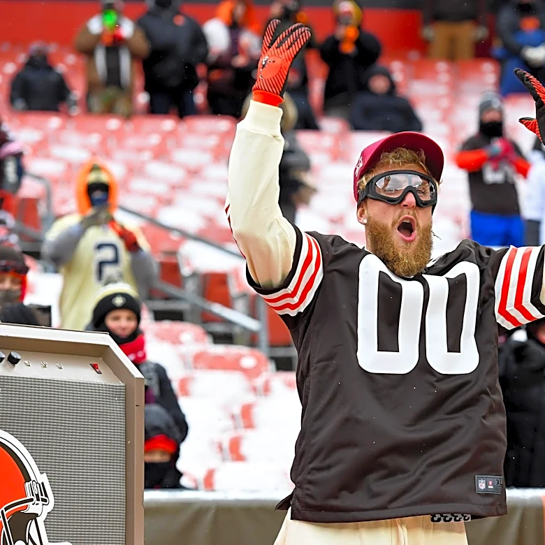 Boxer Jake Paul wants to play in the NFL and for the Browns