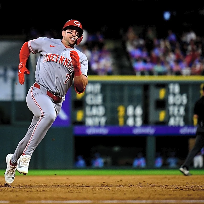 Trade deadline plans in flux as Reds place Spencer Steer on injured list