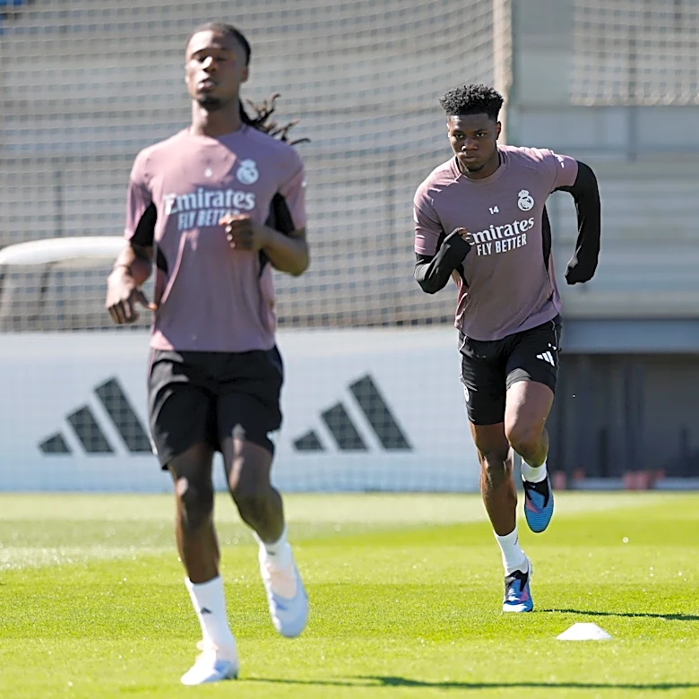 Rumor Mill: Manchester United waiting for opportunity with Aurelien Tchouameni and Eduardo Camavinga