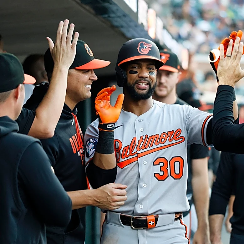 Bats, bullpen lead Orioles to 8-5 win in Detroit