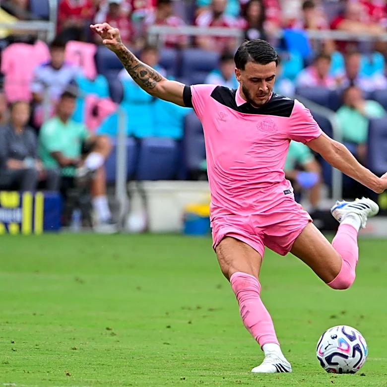 Régis Le Bris’ Big Midfield Dilemma!