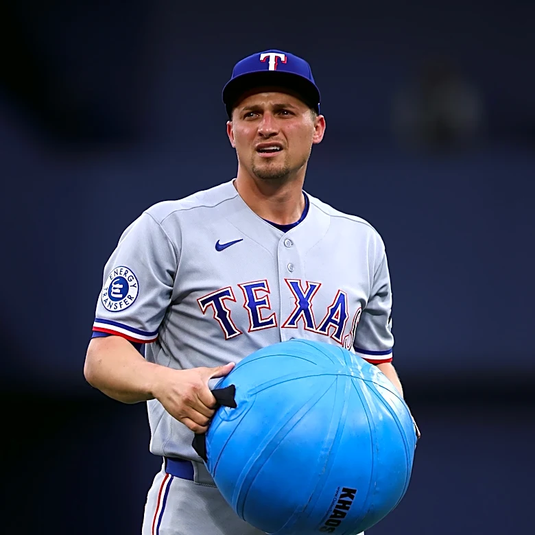 Rangers Reacts Survey: Trade Corey Seager?