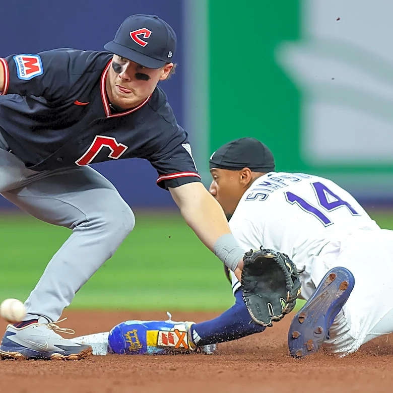 GUARDIANS AT REDS: Burns vs. Cecconi, discussion