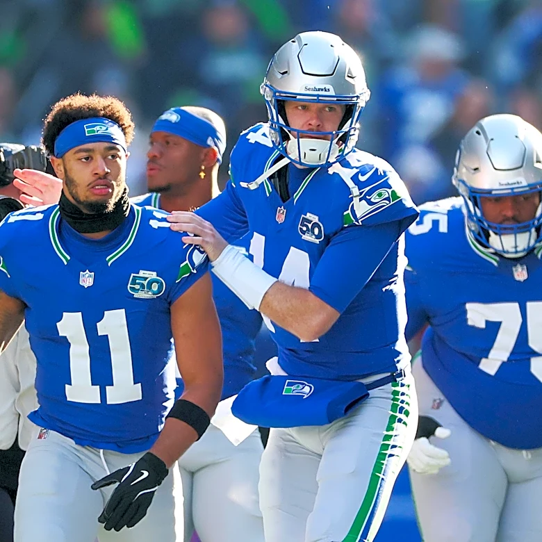 Seahawks announce pair of primetime throwback jersey games