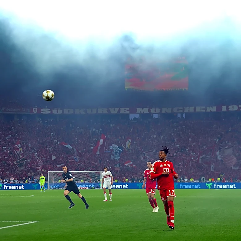 Bayern Munich and VfB Stuttgart slapped with fine for pyros at the DFB-Pokal final