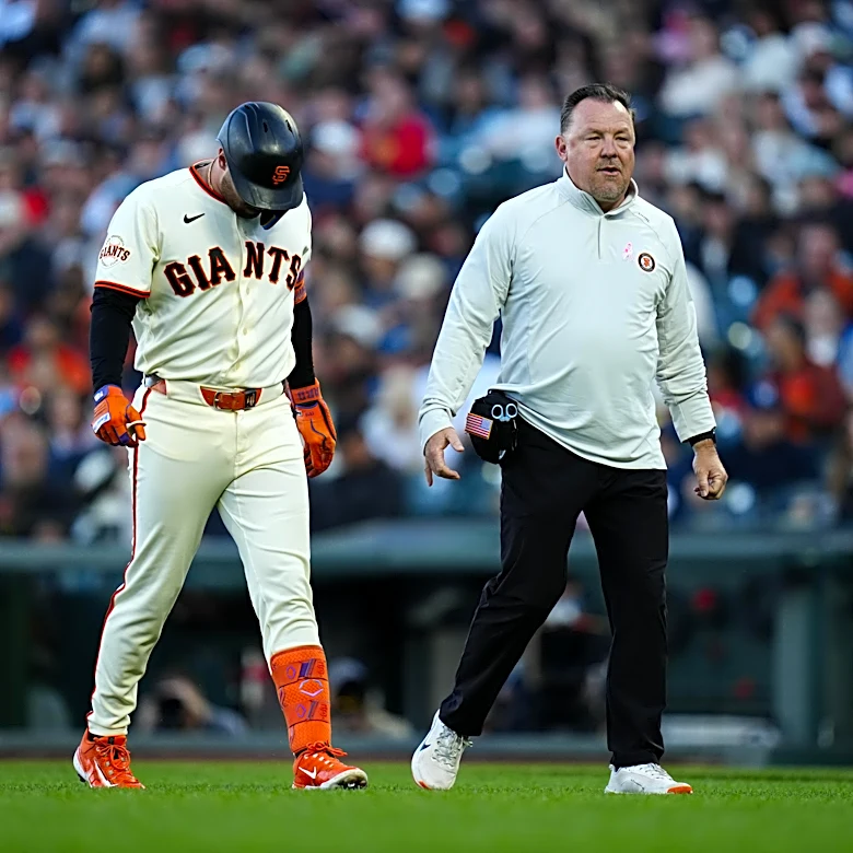 Giants place Casey Schmitt on the IL with a torn meniscus, call up Osleivis Basabe