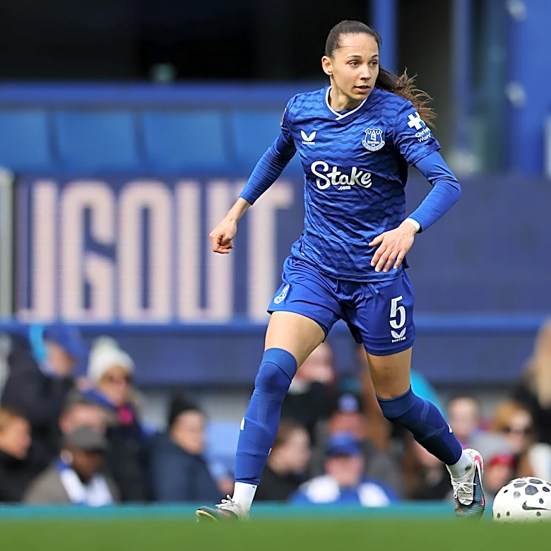 Fernandez leaves Everton Women for Barcelona, Layzell joins on loan from Man City